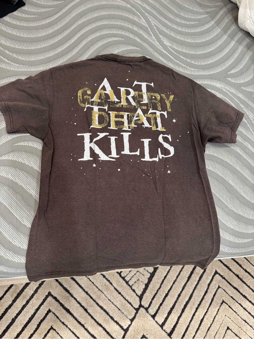Gallery Dept Brown 'Art That Kills' Graphic Tee